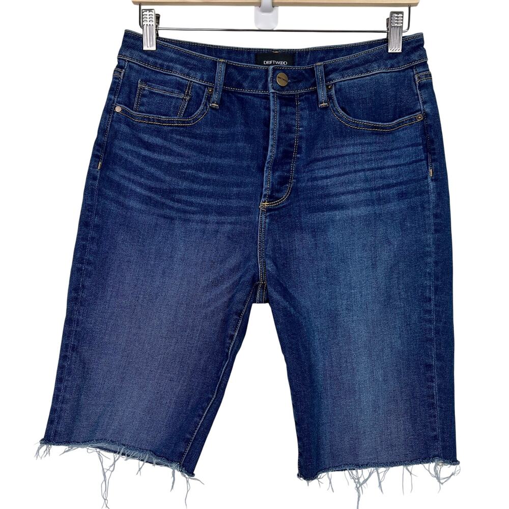 Driftwood Meg‎ Size 28 Denim Cutoff Bermuda Jean Shorts Medium Wash Button Fly